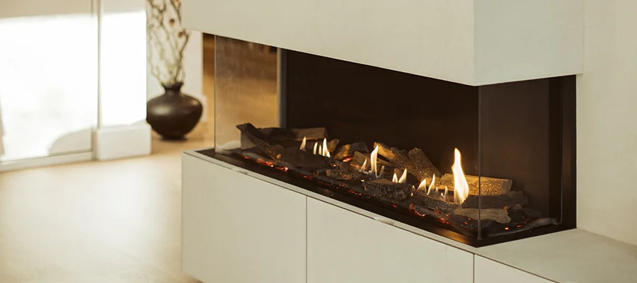 Caminetti a Gas a Flusso Bilanciato con Tecnologia Real Flame Element4 (da 50 a 240 cm)